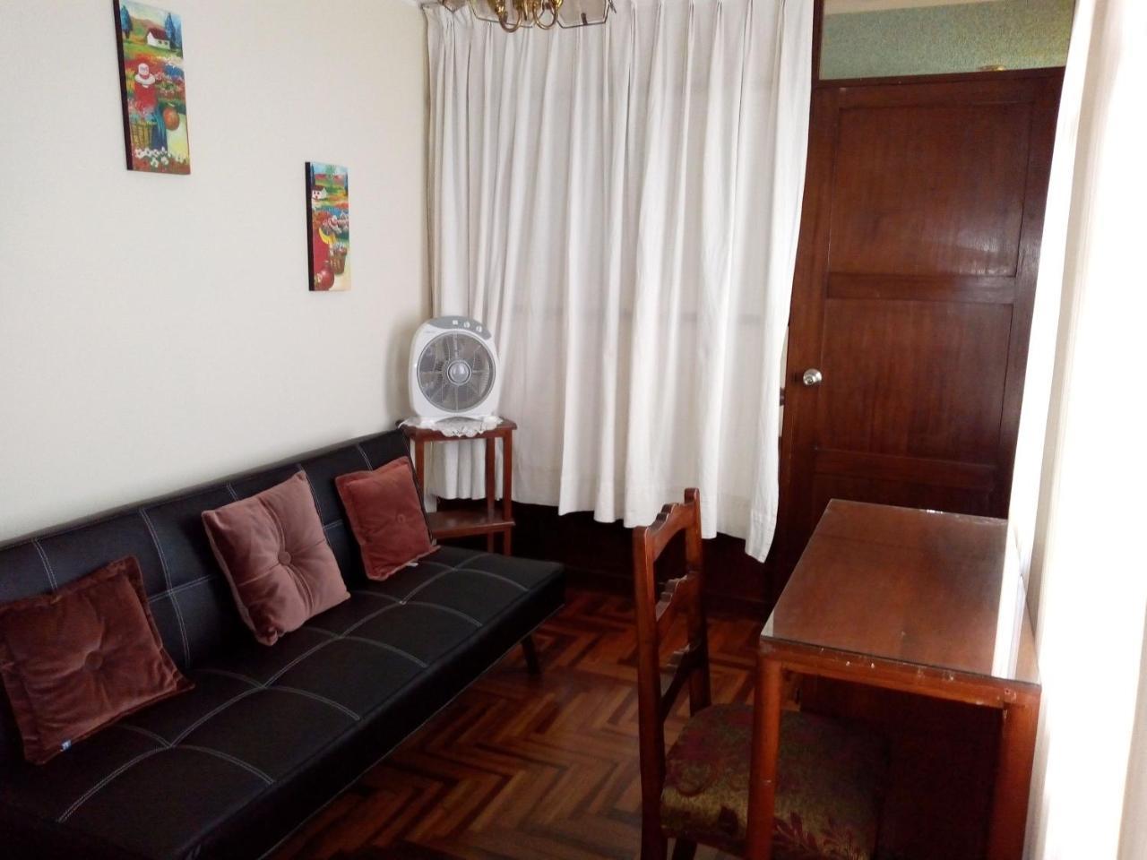 Nydia'S Trujillo City Hostel Exterior photo